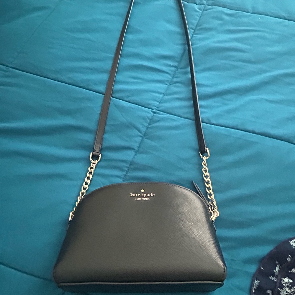 Kate Spade Black Crossbody Bag Sleek Design